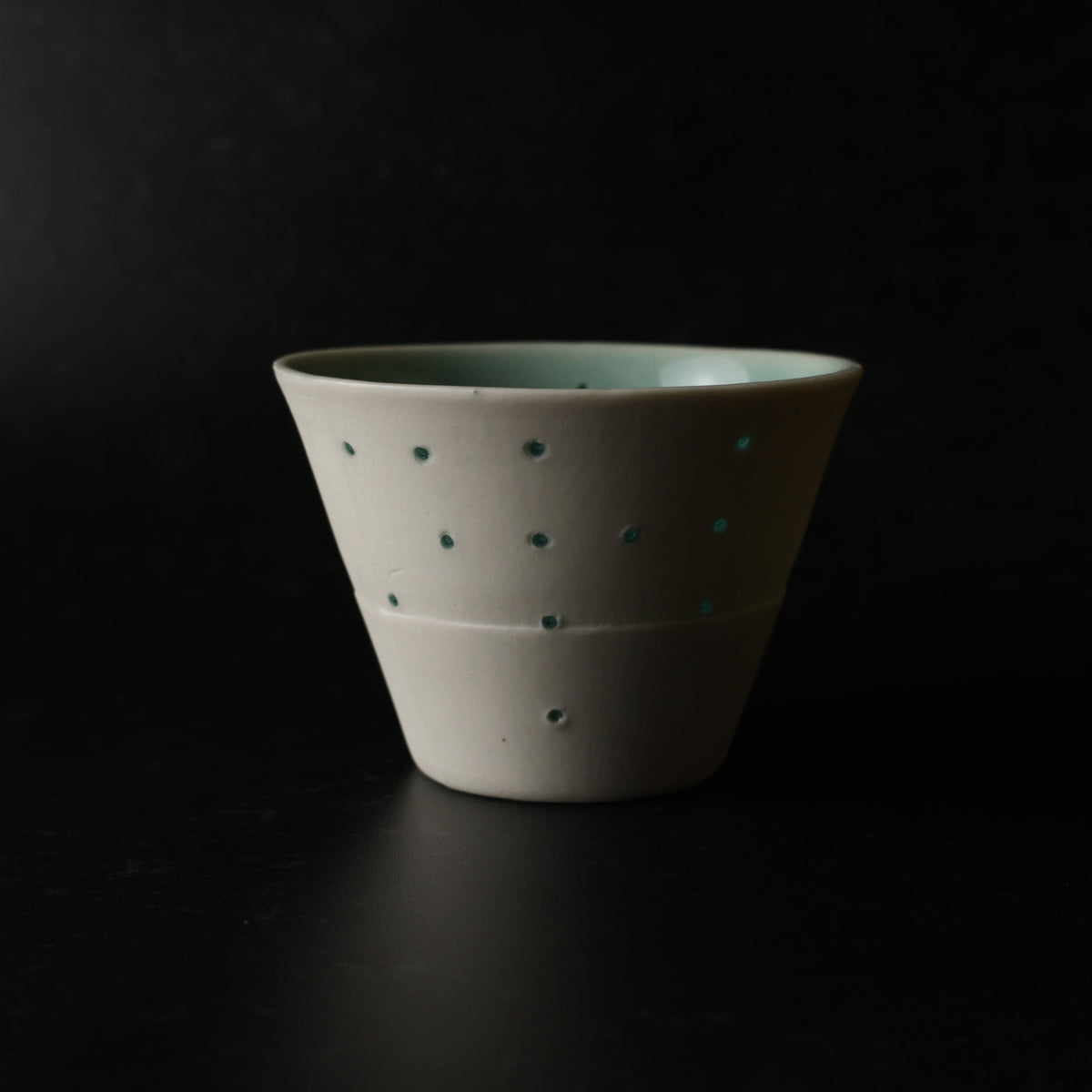 【 うつわ工房千の森：加藤千恵子さん 】透光性磁器蛍手フリーカップ 商品画像