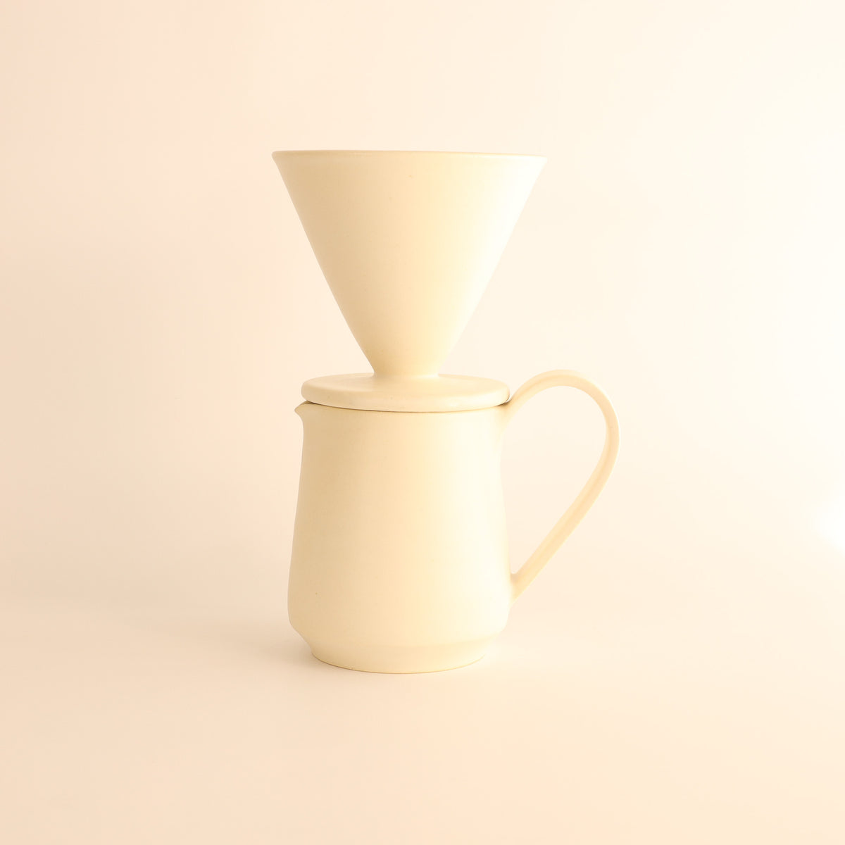 【兵庫県：yoshidapottaryさん】コーヒードリッパーセット恋人white 商品画像