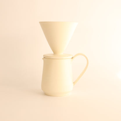 【兵庫県：yoshidapottaryさん】コーヒードリッパーセット恋人white 商品画像